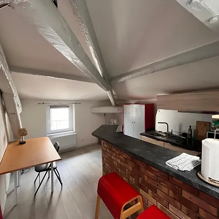 Charming, Quiet And Central Studio Клермон-Ферран